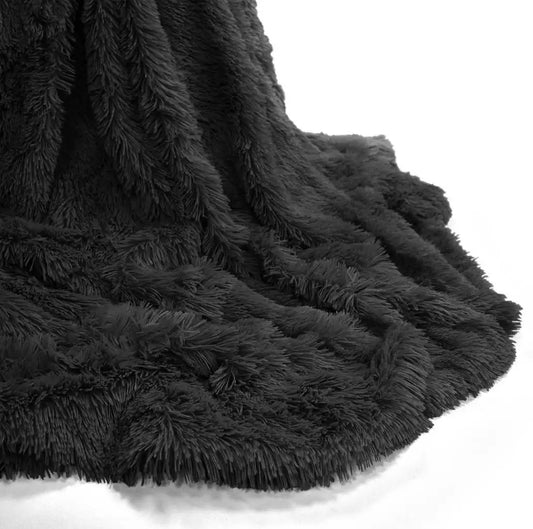 cuddles throw black