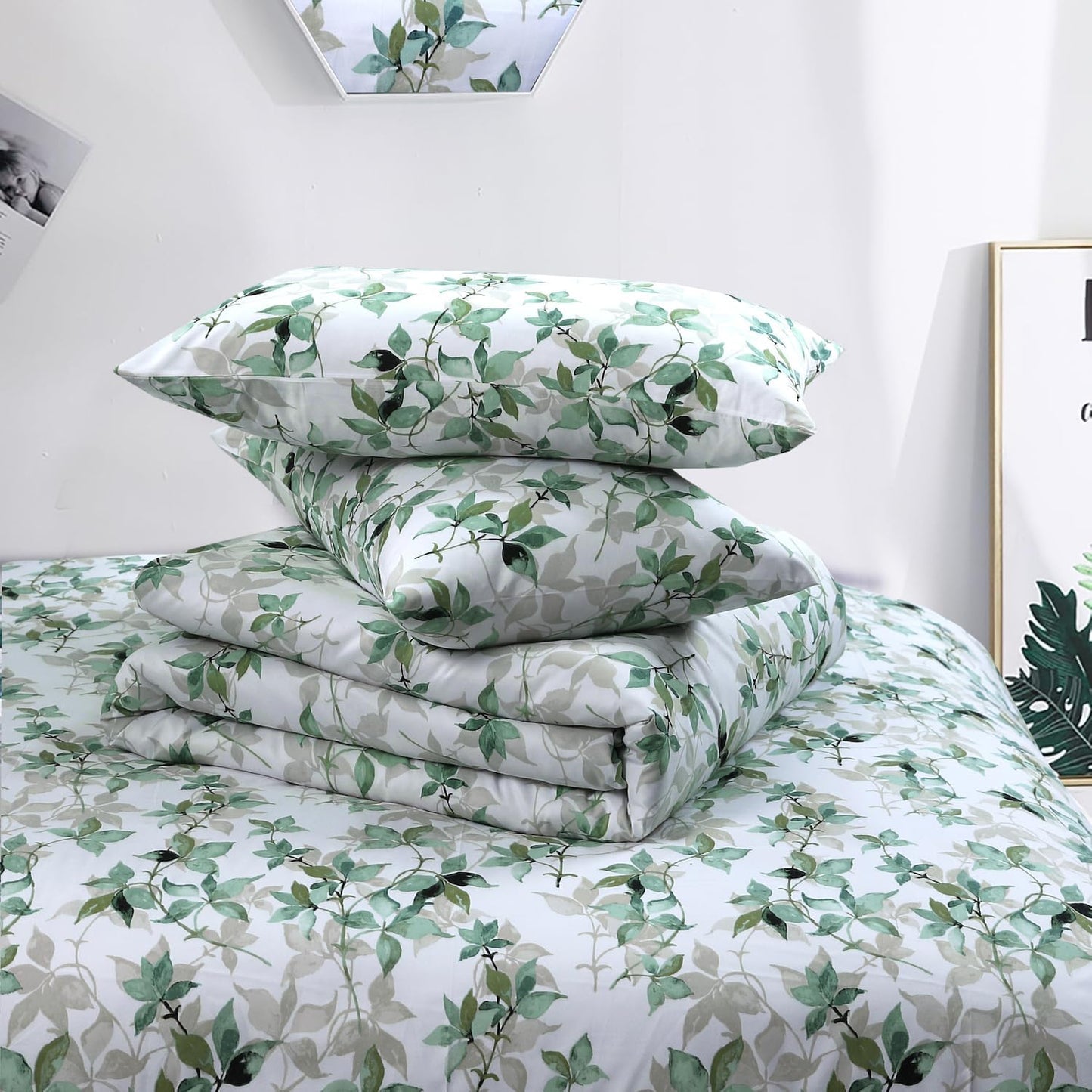 Water Leaves Printed Duvet Cover Set | 100% Microfibre